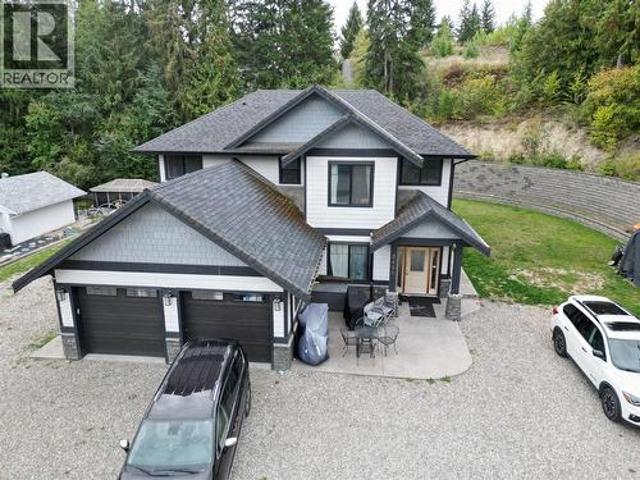 House for sale in Blind Bay, British Columbia