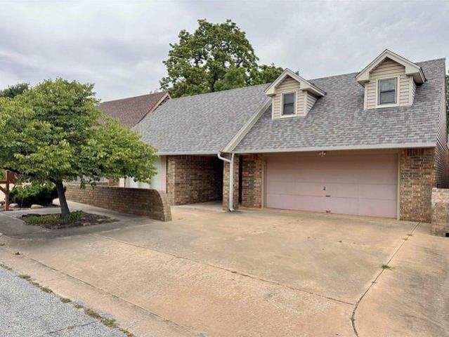 Condo for sale in Enid, Oklahoma