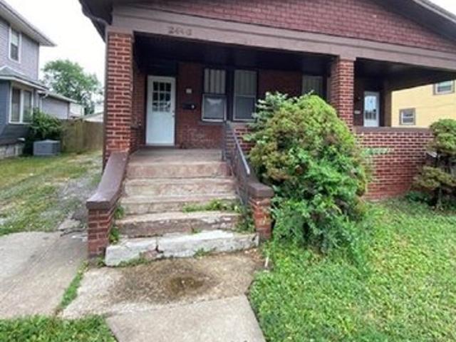 House for sale in East Saint Louis, Illinois