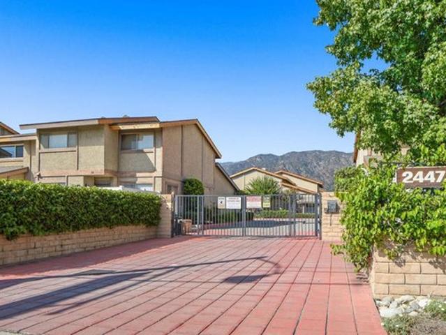 Townhouse for sale in Duarte, California