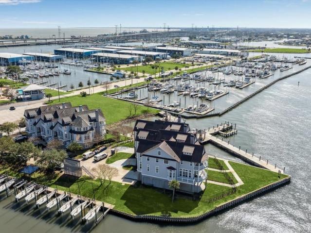 Townhouse for sale in Seabrook