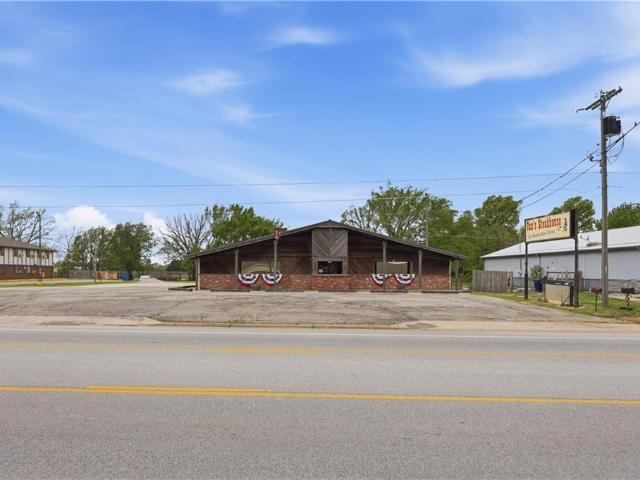 Commercial for sale in Kansas