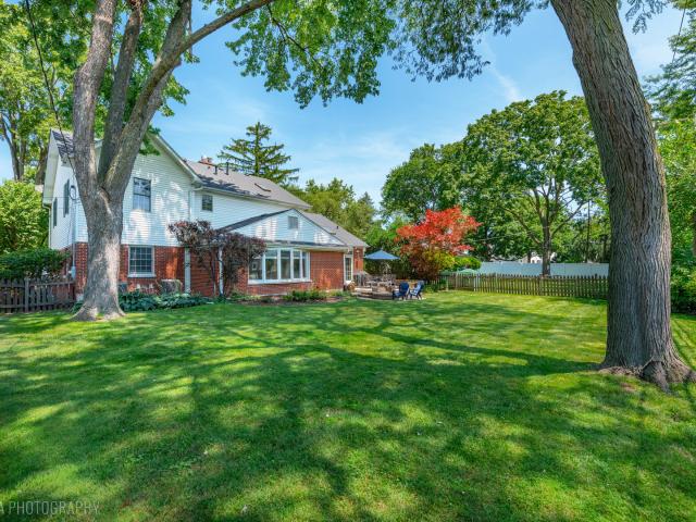House for sale in Glenview, Illinois
