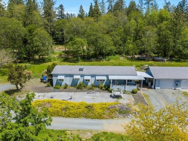 House for sale in Oregonia