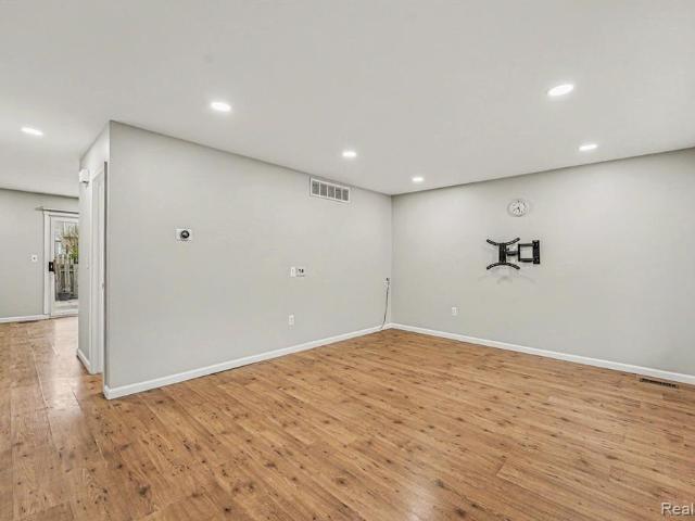 Condo for sale in Novi, Michigan