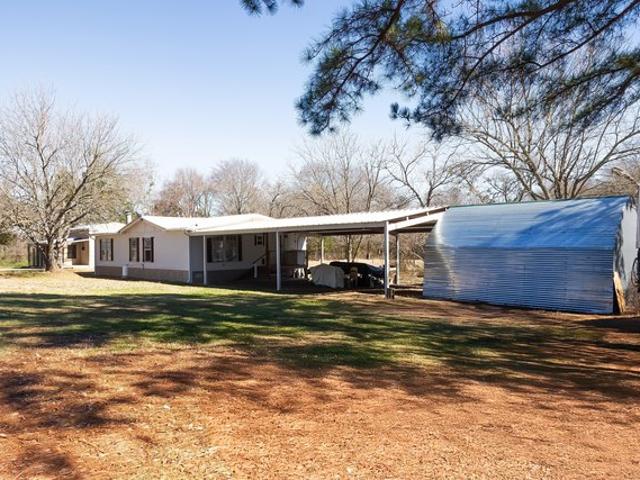 House for sale in Ivanhoe, Texas