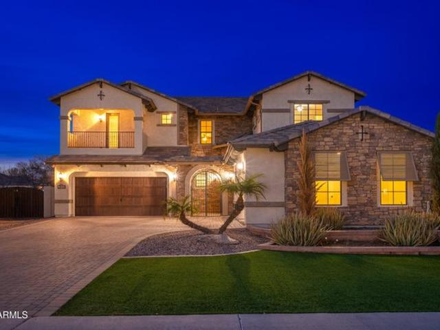 House for sale in Gilbert, Arizona
