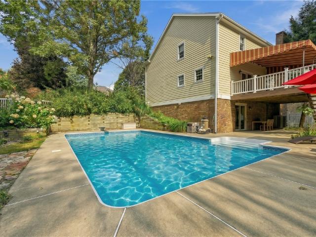 House for sale in Hardy, Hampton Township