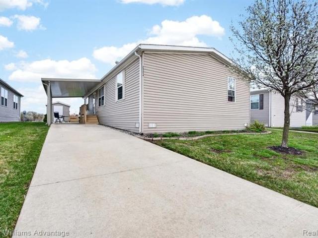 House for sale in Flat Rock, Michigan