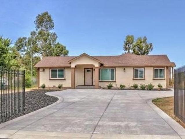 House for sale in Rio Linda, California