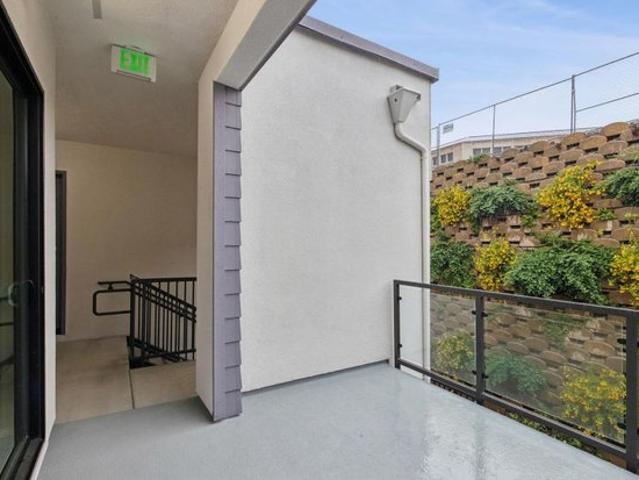 Condo for sale in San Mateo, California