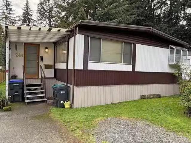 House for sale in Nanoose Bay, British Columbia