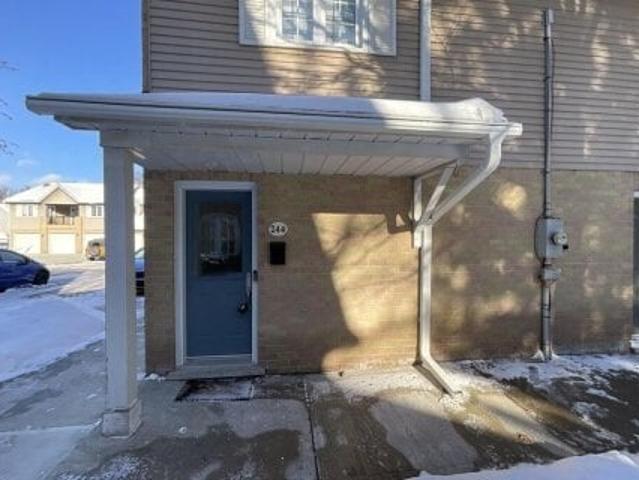 Townhouse for sale in Burlington, Ontario