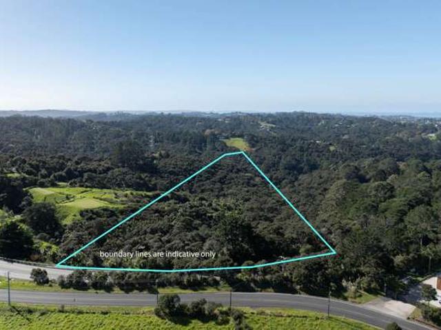 Property for sale in Paremoremo, Oroua County