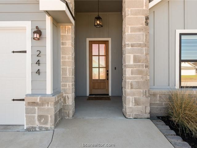 House for sale in Snook, Texas