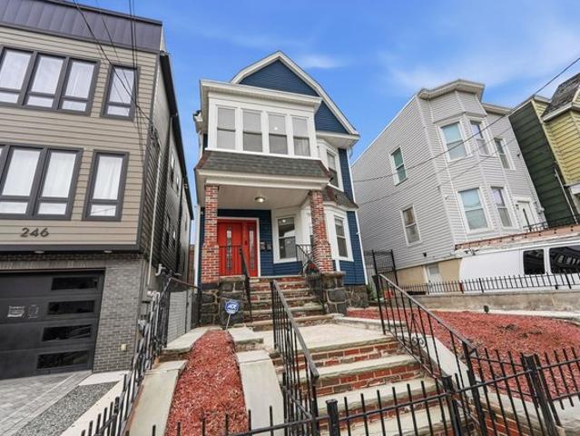 House for sale in Hudson, New Jersey