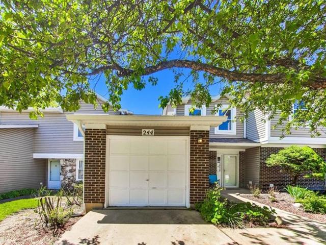 Townhouse for sale in Bloomingdale, Illinois