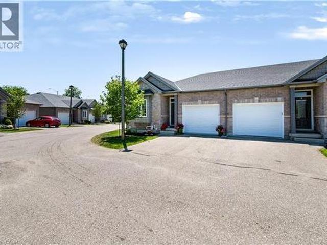 Townhouse for sale in Paris, Southwestern Ontario