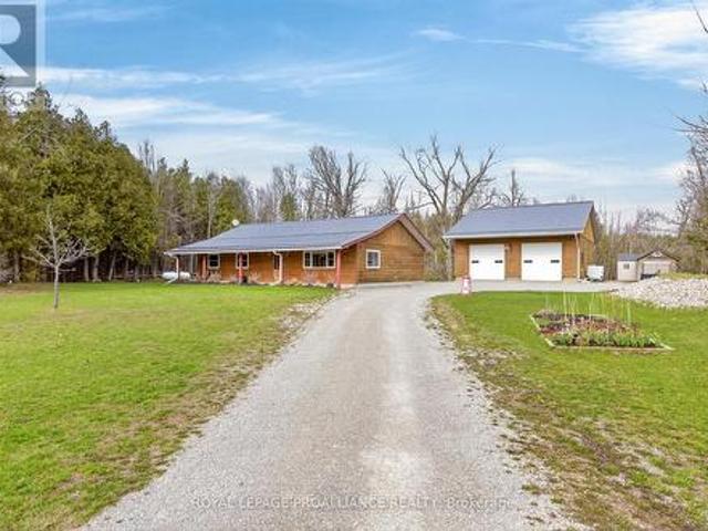 House for sale in Ontario