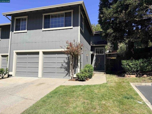 Townhouse for sale in Pleasant Hill, California