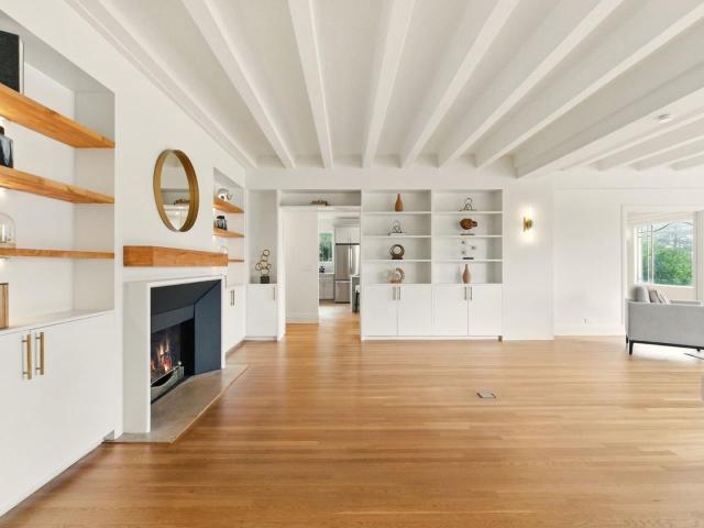 Condo for sale in Oakland