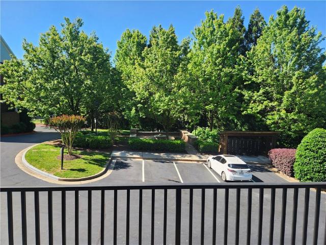 Townhouse for sale in Sandy Springs, Fulton County