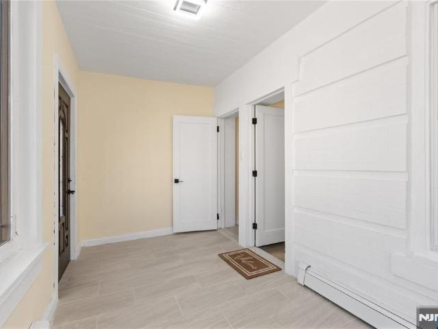 House for sale in Cliffside Park, New Jersey