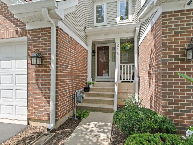 Townhouse for sale in Geneva, Illinois