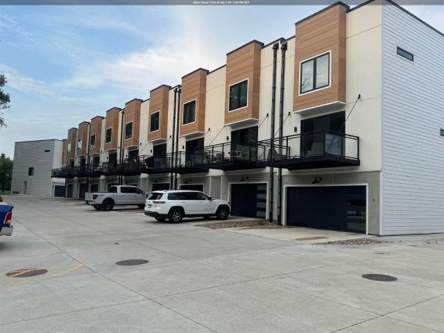 Townhouse for sale in Arnolds Park, Iowa