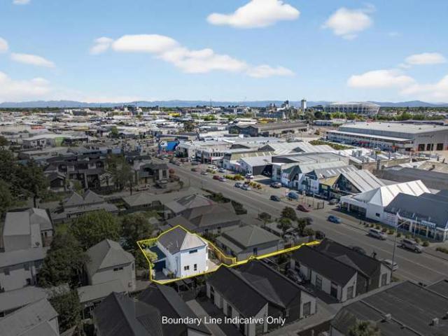 Townhouse for sale in Heathcote, Canterbury