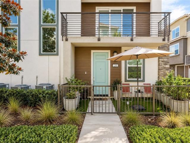 Townhouse for sale in Lake Forest, Orange County