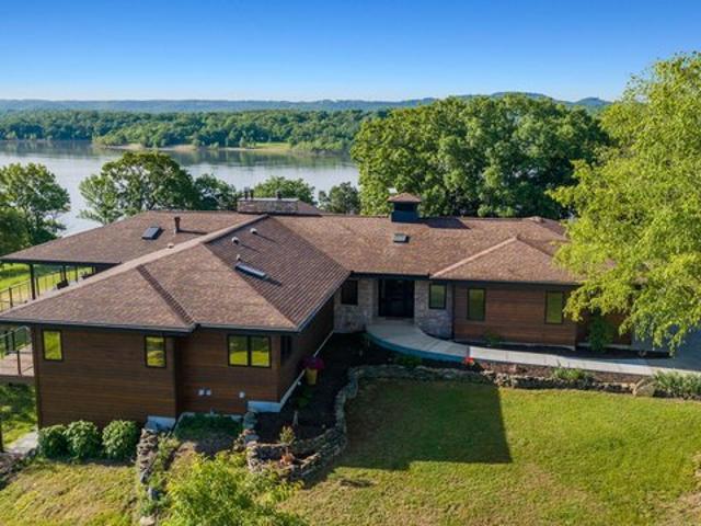 House for sale in Barry, Missouri