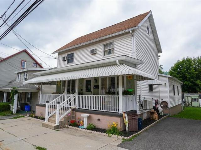House for sale in Carbon, Pennsylvania