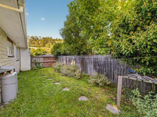 House for sale in Chaslands, Canterbury