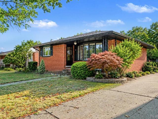 House for sale in Saint Clair Shores, Michigan