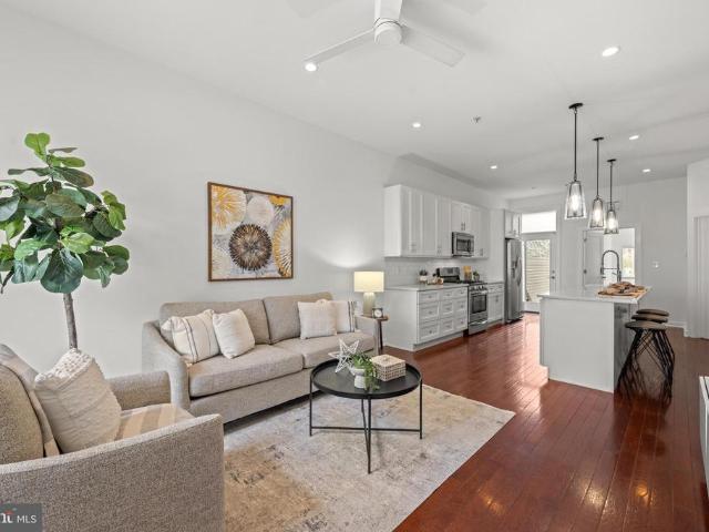 Condo for sale in Philadelphia, Pennsylvania