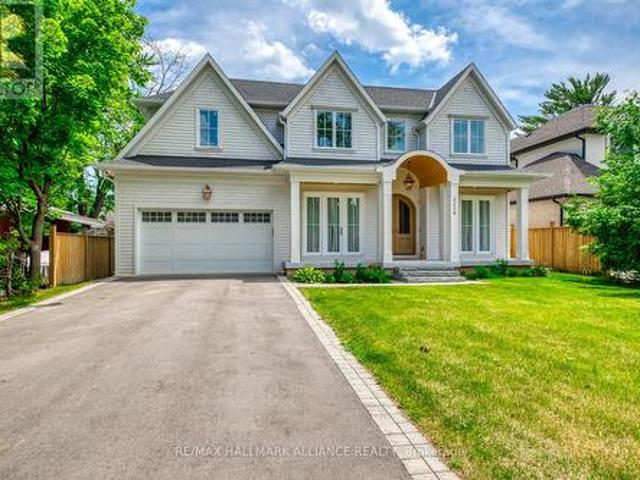 House for rent in Oakville