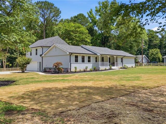 House for sale in Grayson, Georgia