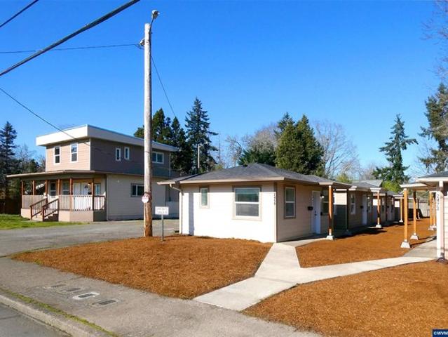 House for sale in Oregonia