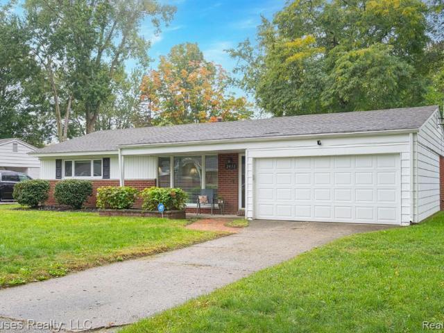 House for sale in Sylvan Manor, West Bloomfield Township