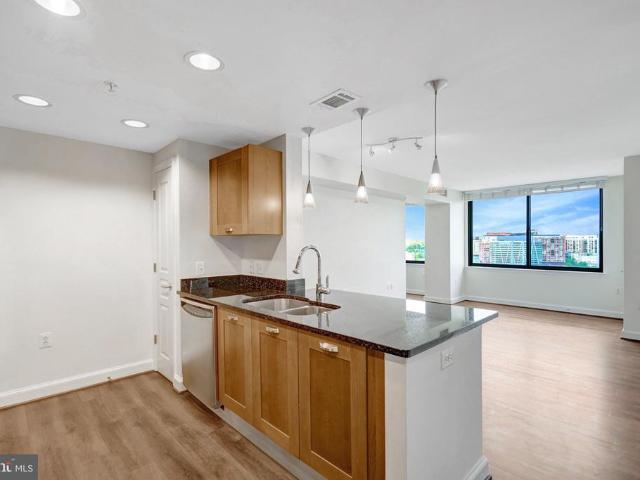 Condo for sale in Virginia