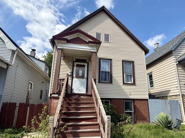 House for sale in Milwaukee, Wisconsin