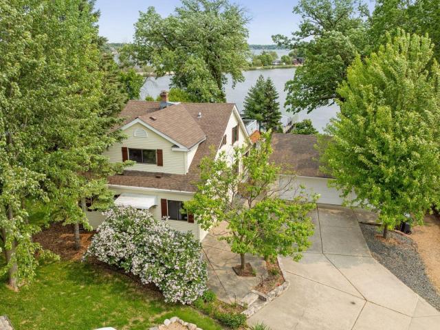 House for sale in Spring Park