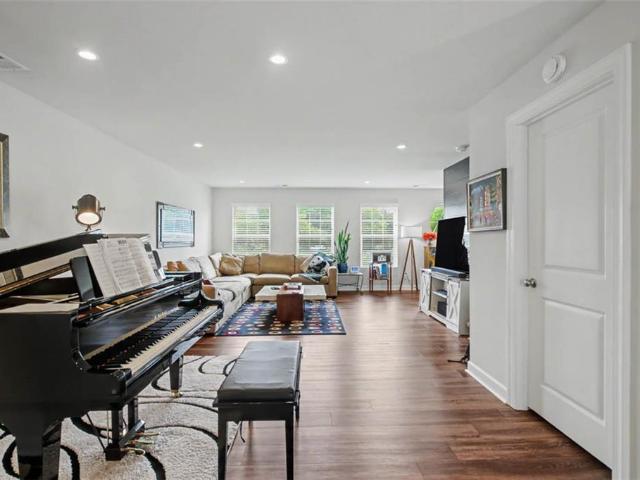 Condo for sale in Virginia