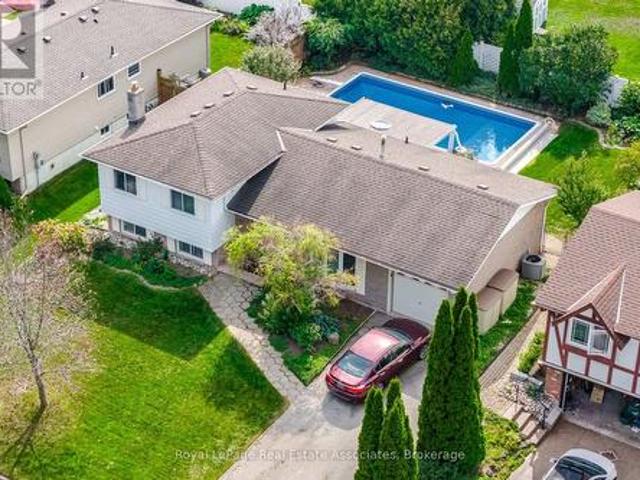 House for sale in Oakville, Ontario