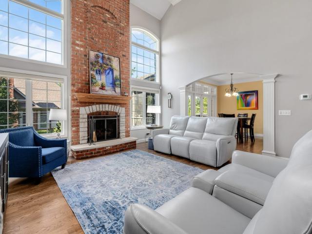 Townhouse for sale in Downers Grove, Illinois