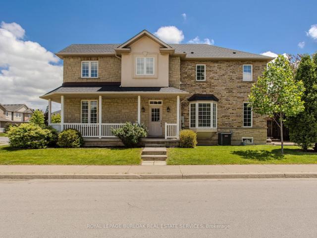 Townhouse for sale in Woburn, Ontario