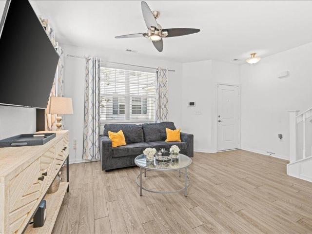 Condo for sale in Virginia