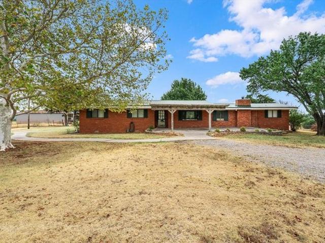 House for sale in Luther, Oklahoma County