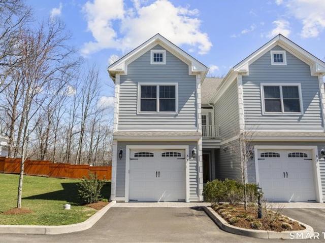 Townhouse for sale in Guilford, Connecticut